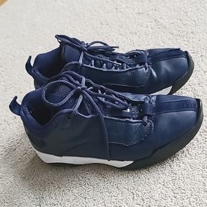 Men's Jordan Basketball Shoes Size 9